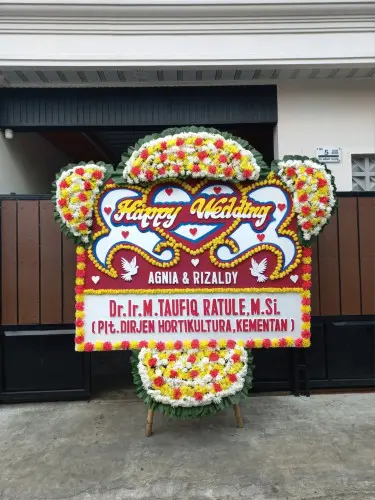 Papan Bunga Pernikahan duri selatan